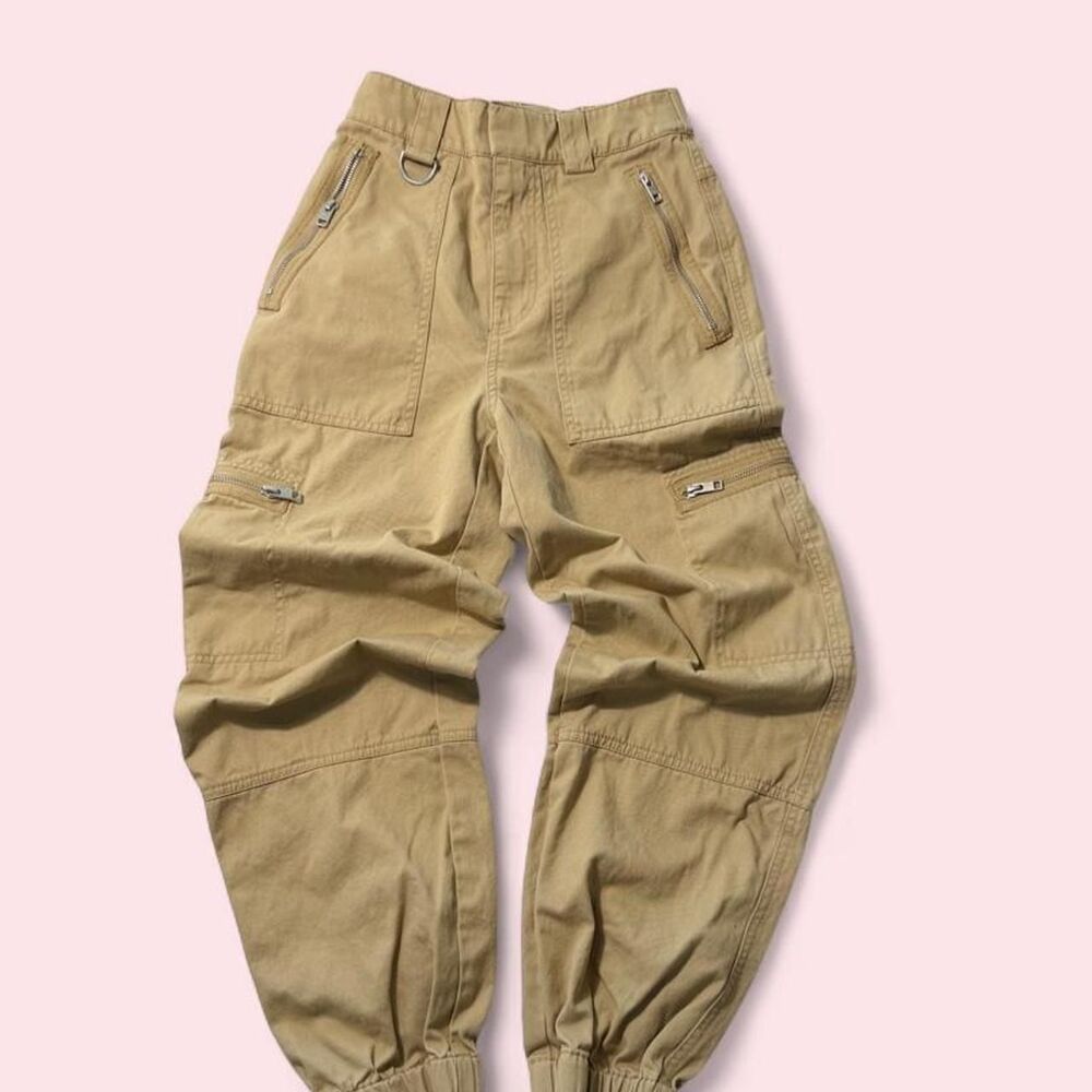 Aritzia Women's TNA Tan cargo pants